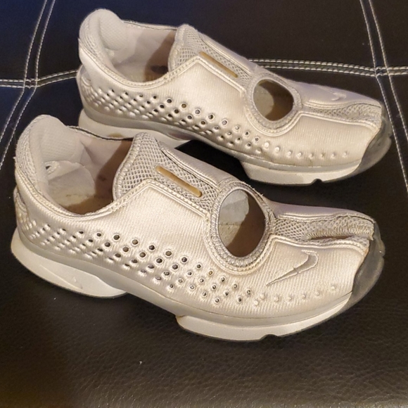 nike air rift split toe